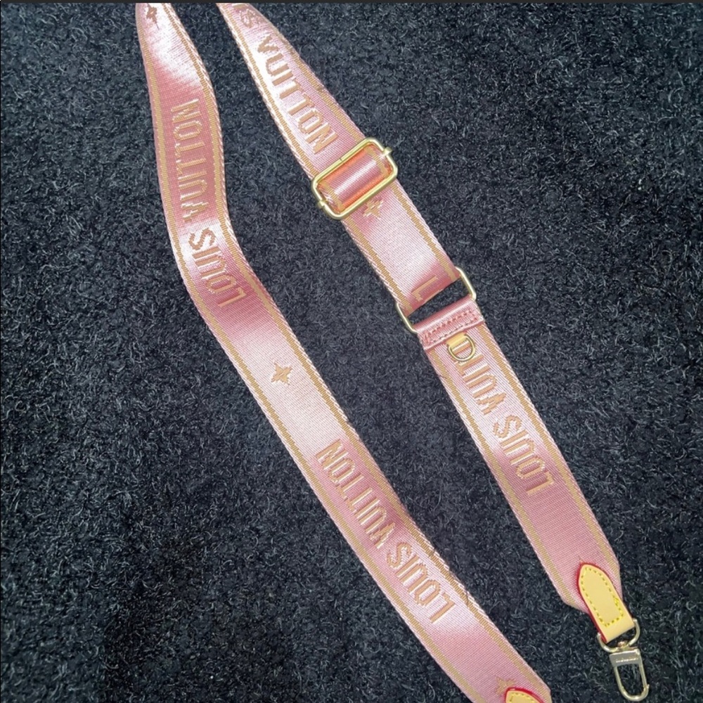 LV adjustable strap